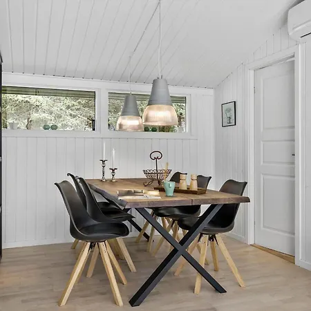 Beautiful Home In Jerup With Wifi Jerup