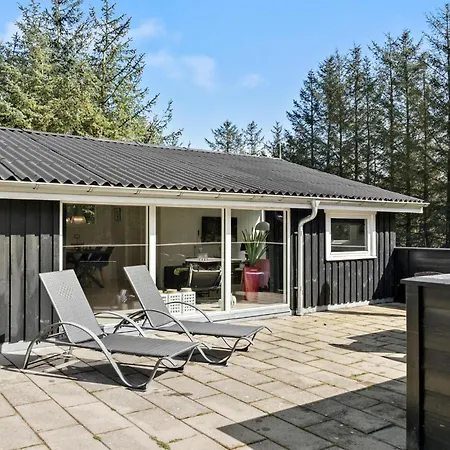 Beautiful Home In Jerup With Wifi *